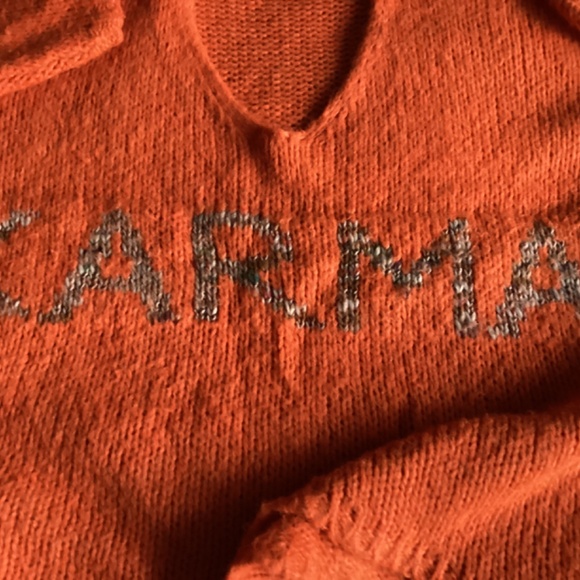 CARLA GIANINNI PARIS OVERSIZED BOXY V NECK ‘KARMA’ ORANGE KNIT SWEATER - Picture 3 of 12